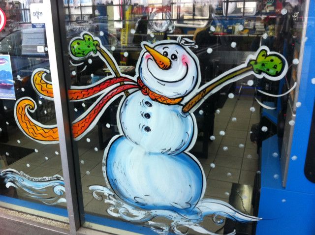 Рисуем снеговика на окне